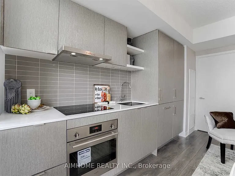 88 Harbour St #2611 — Photo 6