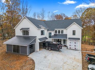 850 Howard Rd, Alpharetta, GA 30004