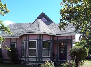 1201 4th St, La Grande, OR 97850