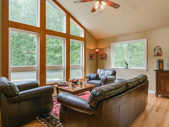 5th image of 1154 Lakewood Dr