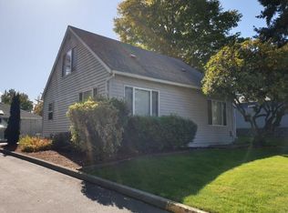 17610 SW Alexander St, Beaverton, OR 97003