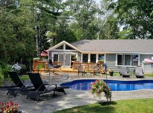 5784 Lakeshore Rd N, Palms, MI 48465