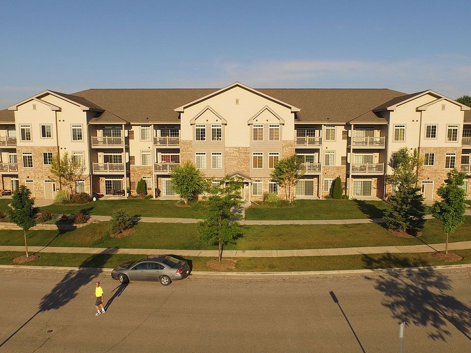 1st image of W197N16925 Stonewall Dr Unit 307