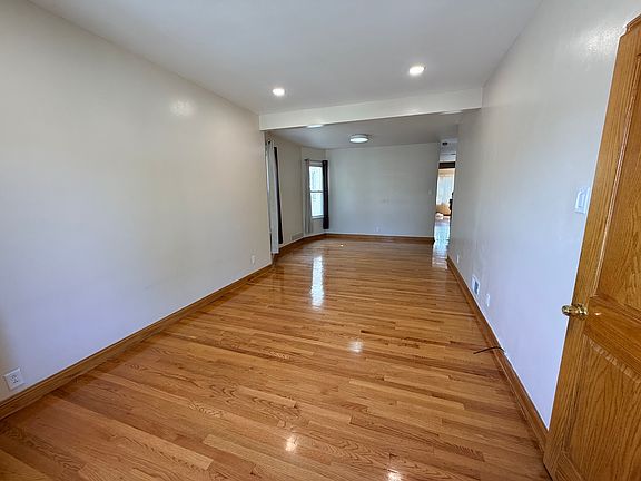 5th image of 3654 N Central Park Ave #1
