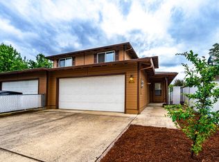 935 Glengrove Ave, Central Pt, OR 97502