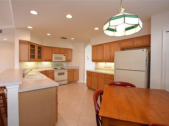 4th image of 4255 Preserve Pl