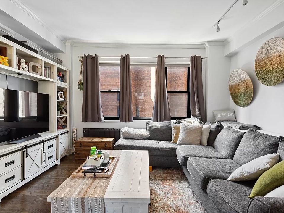 1st image of 7 Park Ave APT 126