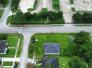 2290 Ives St, Beaumont, TX 77703