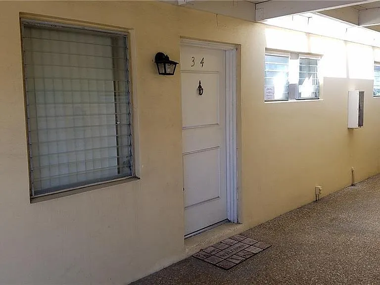 1501 SE 15th St #3-4 — Photo 12