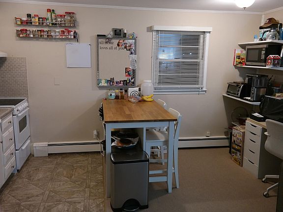 5th image of 1562 Oakfield Ave