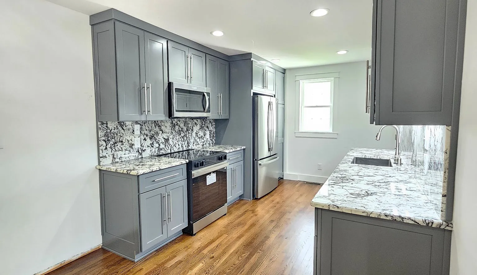 Renovated 4 bedroom 2.5 bathroom in the heart of Tappahannock — Photo 2
