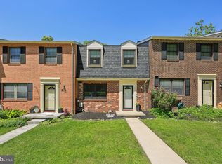 46 Oak Shadows Ct, Catonsville, MD 21228