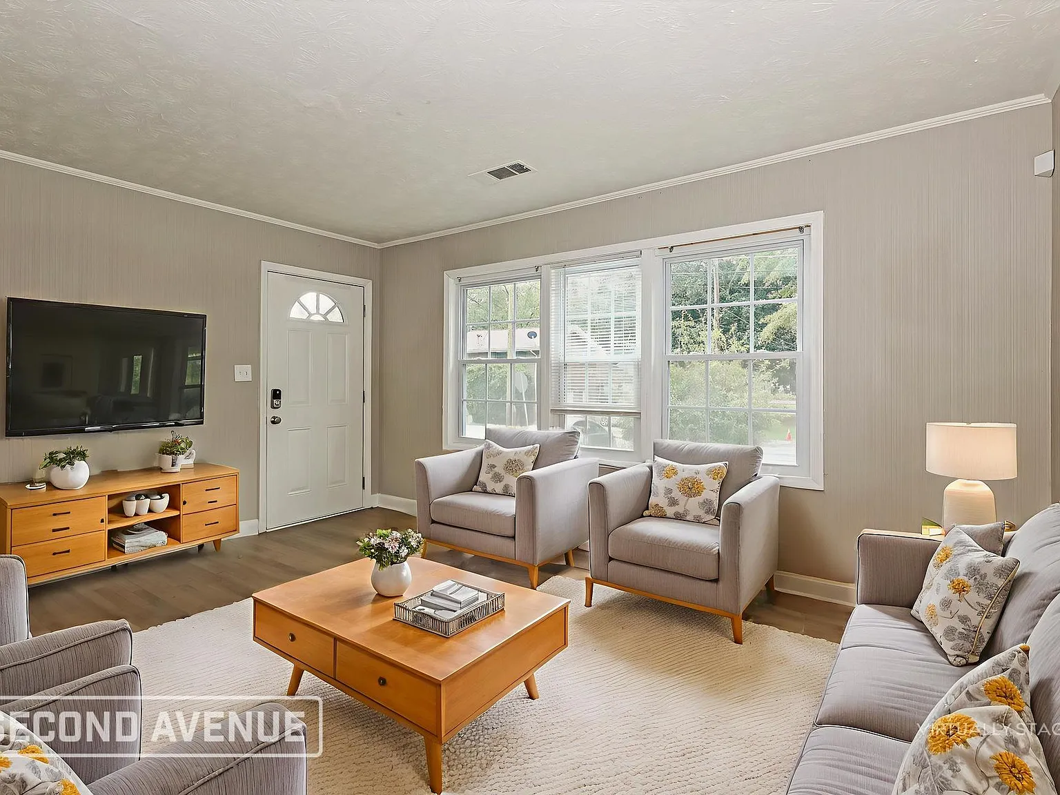 4 bed, 1.5 bath, 1626 sqft, $1,550 — Photo 2