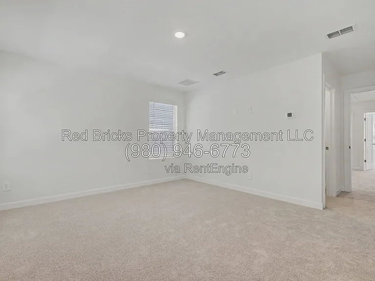 3125 Ophelia Aly — Photo 20