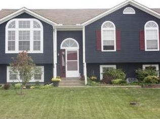 110 Laramie Dr, Raymore, MO 64083