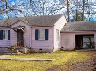 912 Lindsey Dr, Jackson, MS 39209