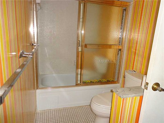 5th image of 1411 Arrowhead Cir W