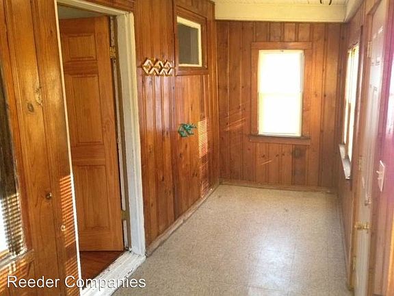 3rd image of 4622 Hickory Ave