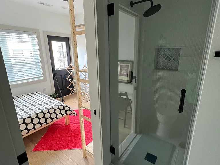 1114 Penn St NE #3 — Photo 22