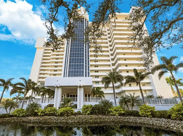 6361 Pelican Bay Blvd, Naples, FL