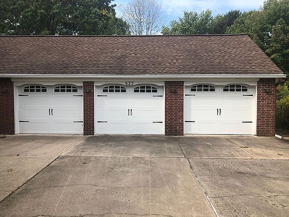 6 car deep garage