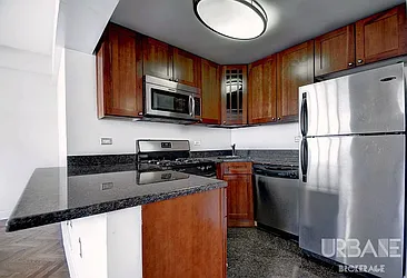 Rented by Urbane Brokerage