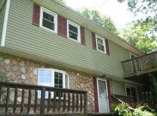 80 E Shore Dr, Vernon, NJ 07462