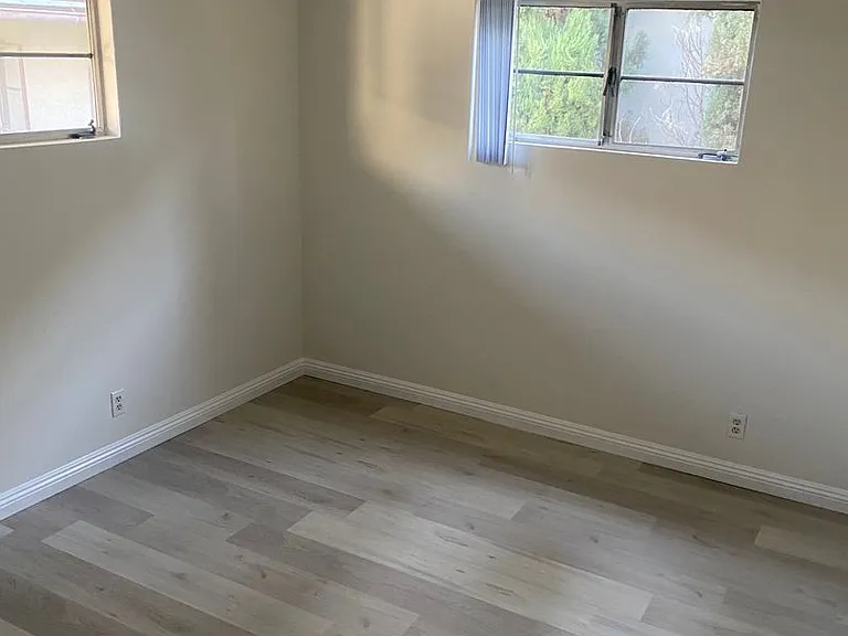 f7124 — Photo 12