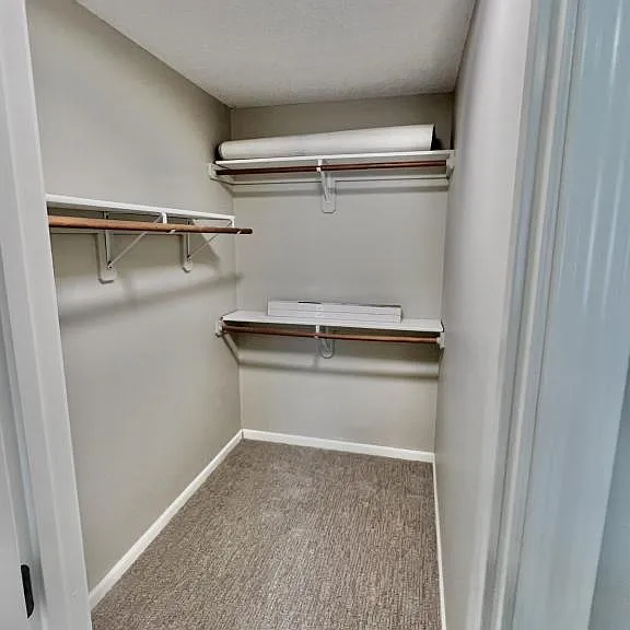 201 N Clark St #1 — Photo 11