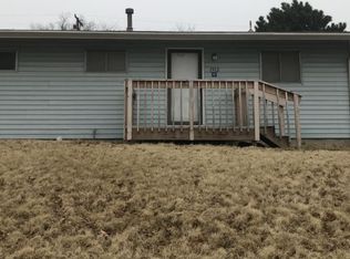 1512 SW Clearview Ln, Topeka, KS 66619