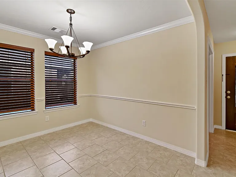 3308 Southern Grove Ln — Photo 6