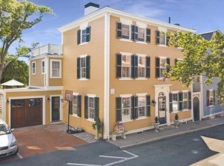 12 Washington Sq, Marblehead, MA 01945