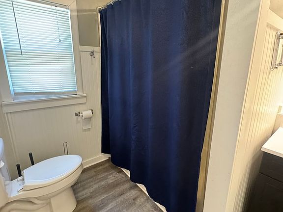 3rd image of 7504 24th St
