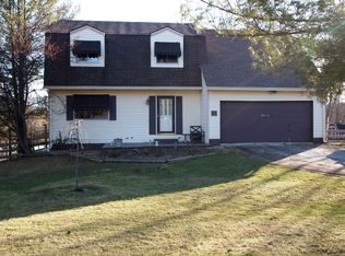 220 Claridon Rd, Chardon, OH 44024