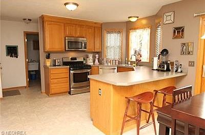 4th image of 851 Longbrook Dr