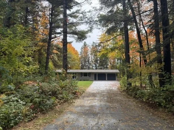 5179 Kerry Ln, Rhinelander, WI 54501
