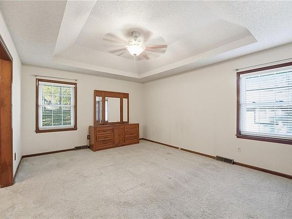 4th image of 6240 Marion Ave