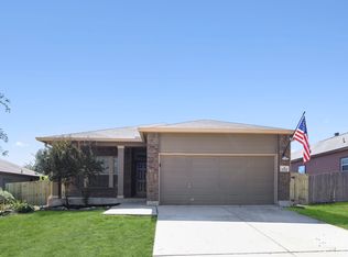 11222 Camp Creek Trl, San Antonio, TX 78245