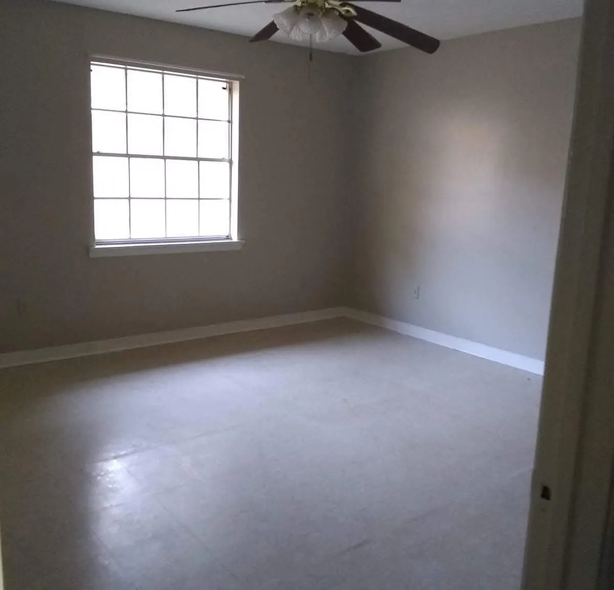 10931 Roger Dr — Photo 4