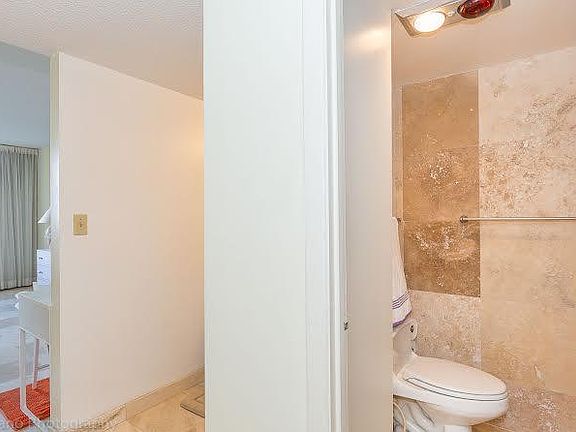5th image of 11111 Biscayne Boulevard #10b