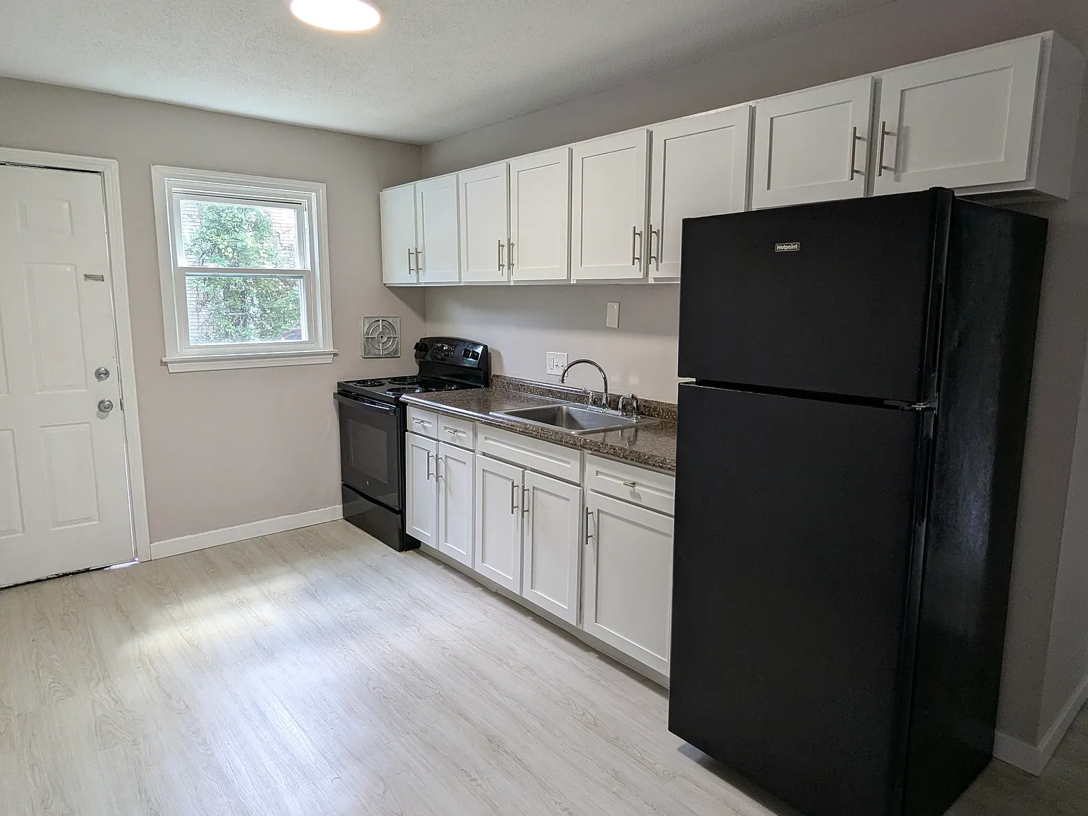2 bed, $1,500 — Photo 1