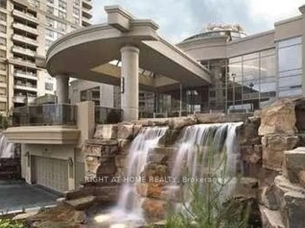 3888 Duke Of York Blvd, Mississauga, ON