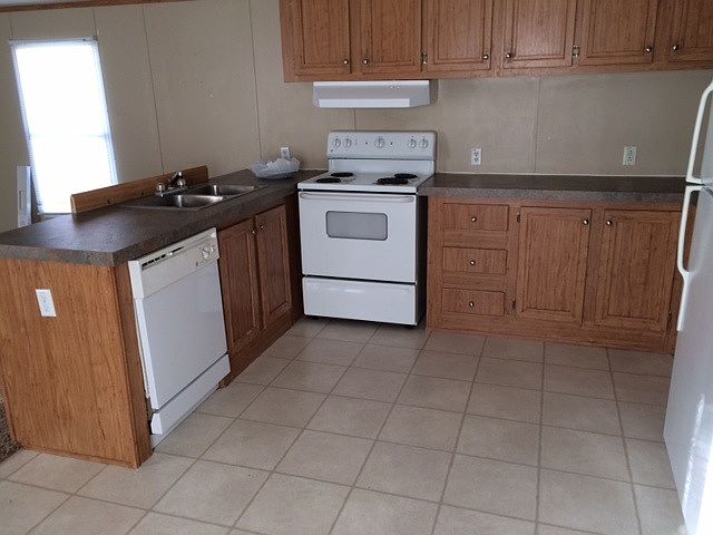 2nd image of 601 NE Flower Mound Rd Lot 225