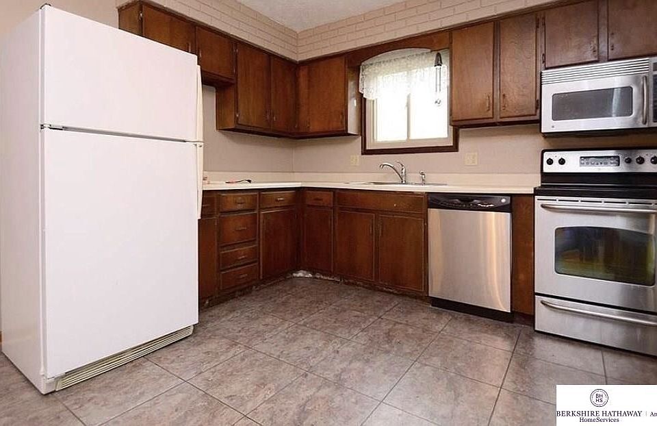 2nd image of 23 Anderson Way