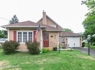 870 Erie St, Elgin, IL 60123