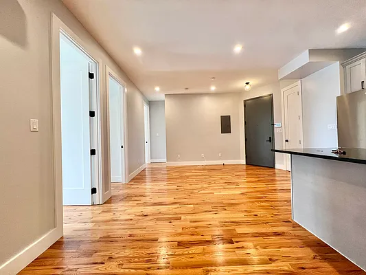 Rented by ERNY LLC | media 2