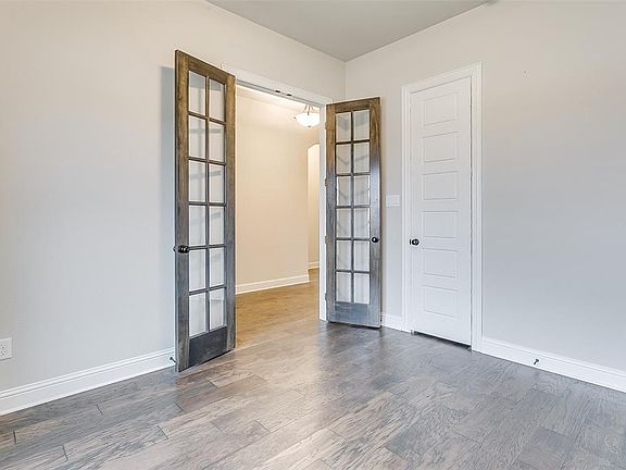 4th image of 157 Saint Elias Dr