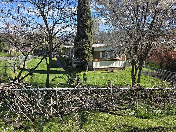 2nd image of 101 NE Darrell Ave