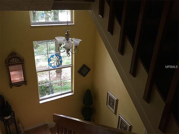 2nd image of 3124 Valley Oaks Dr