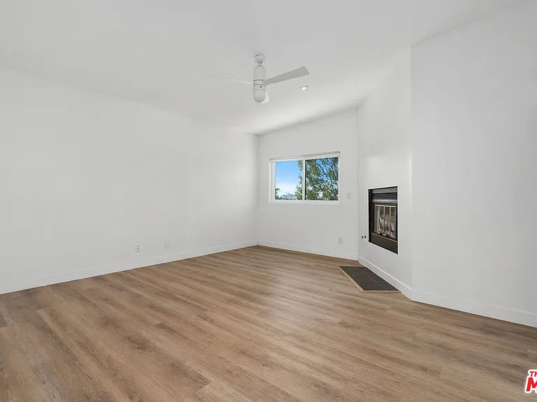 3023 Berkeley Ave #8 — Photo 34